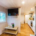 Lubiana180 Scandi Wsrod Drzew Jacuzzi Sauna Kominek I Taras Na Dachu Jezioro Kaszuby Pieski Tylko Do 10kg Za Dodatkowa Oplata