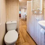 度假居 Lubiana180 Scandi Wsrod Drzew Jacuzzi Sauna Kominek I Taras Na Dachu Jezioro Kaszuby Pieski Tylko Do 10kg Za Dodatkowa Oplata *