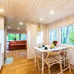 Lubiana180 Scandi Wsrod Drzew Jacuzzi Sauna Kominek I Taras Na Dachu Jezioro Kaszuby Pieski Tylko Do 10kg Za Dodatkowa Oplata 度假居 *