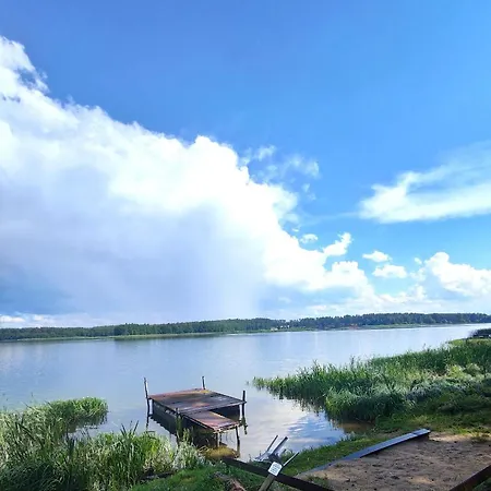 Lubiana180 Scandi Wsrod Drzew Jacuzzi Sauna Kominek I Taras Na Dachu Jezioro Kaszuby Pieski Tylko Do 10kg Za Dodatkowa Oplata Ferienhaus