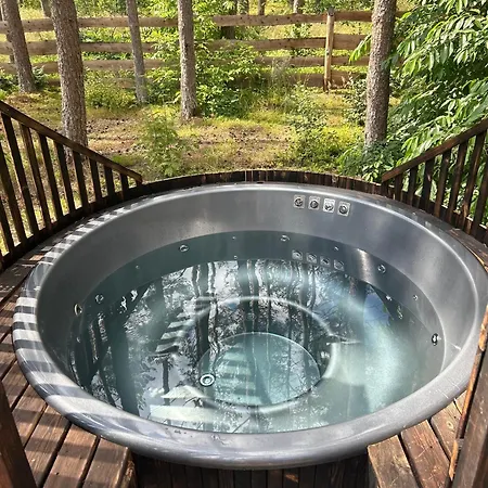 Lubiana180 Scandi Wsrod Drzew Jacuzzi Taras Na Dachu Jezioro Kaszuby Pieski Tylko Do 10kg Za Dodatkowa Oplata *