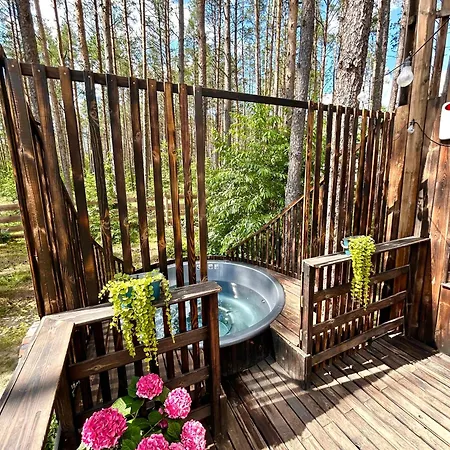 Lubiana180 Scandi Wsrod Drzew Jacuzzi Sauna Kominek I Taras Na Dachu Jezioro Kaszuby Pieski Tylko Do 10kg Za Dodatkowa Oplata Ferienhaus Grzybowo (Pomerania)