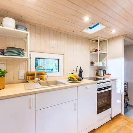 Lubiana180 Scandi Wsrod Drzew Jacuzzi Sauna Kominek I Taras Na Dachu Jezioro Kaszuby Pieski Tylko Do 10kg Za Dodatkowa Oplata Ferienhaus *