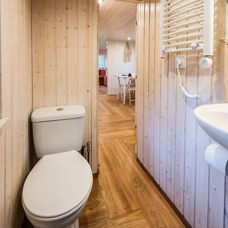 Дом отдыха Lubiana180 Scandi Wsrod Drzew Jacuzzi Sauna Kominek I Taras Na Dachu Jezioro Kaszuby Pieski Tylko Do 10kg Za Dodatkowa Oplata *