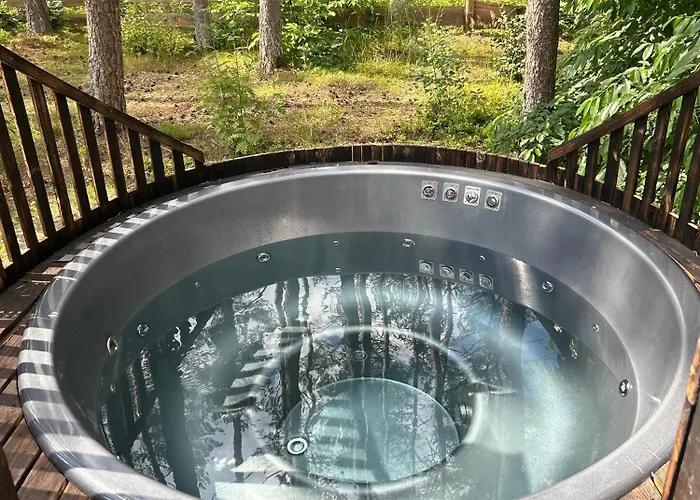 Lubiana180 Scandi Wsrod Drzew Jacuzzi Sauna Kominek I Taras Na Dachu Jezioro Kaszuby Pieski Tylko Do 10kg Za Dodatkowa Oplata *