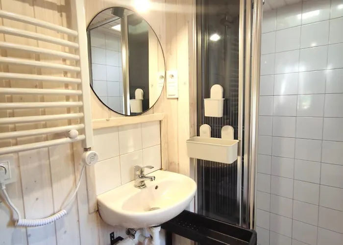 Lubiana180 Scandi Wsrod Drzew Jacuzzi Sauna Kominek I Taras Na Dachu Jezioro Kaszuby Pieski Tylko Do 10kg Za Dodatkowa Oplata * Grzybowo (Pomerania)