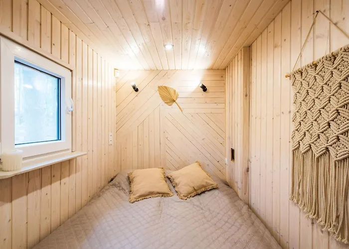 Lubiana180 Scandi Wsrod Drzew Jacuzzi Sauna Kominek I Taras Na Dachu Jezioro Kaszuby Pieski Tylko Do 10kg Za Dodatkowa Oplata Semesterbostad