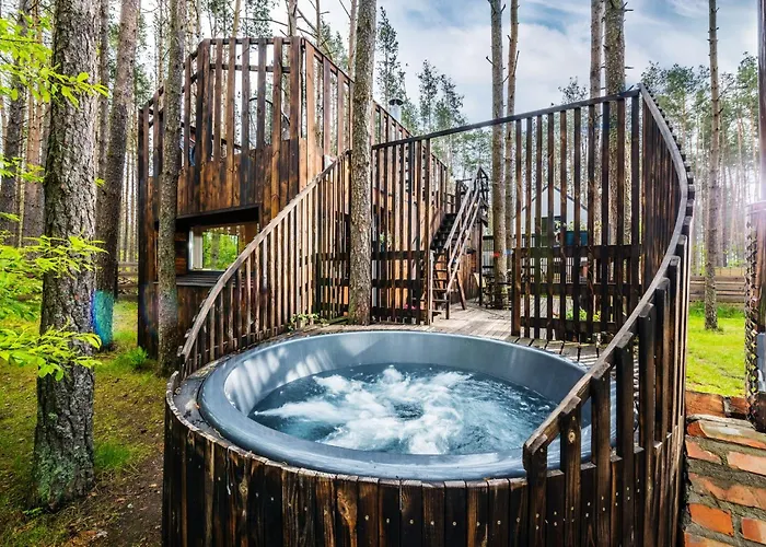 Semesterbostad Lubiana180 Scandi Wsrod Drzew Jacuzzi Sauna Kominek I Taras Na Dachu Jezioro Kaszuby Pieski Tylko Do 10kg Za Dodatkowa Oplata *