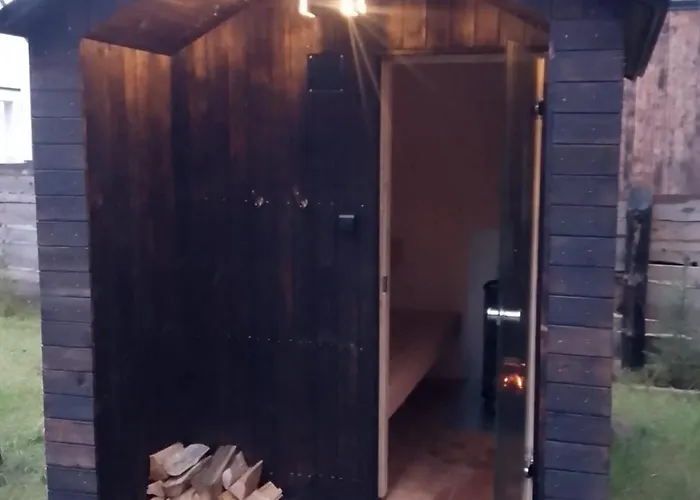 Lubiana180 Scandi Wsrod Drzew Jacuzzi Sauna Kominek I Taras Na Dachu Jezioro Kaszuby Pieski Tylko Do 10kg Za Dodatkowa Oplata Semesterbostad *